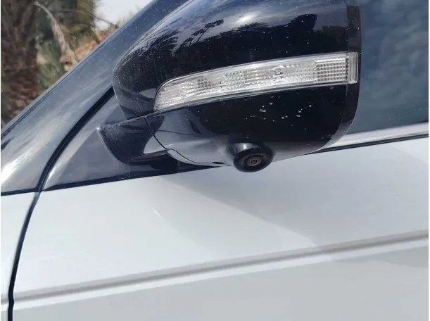 Car image 36