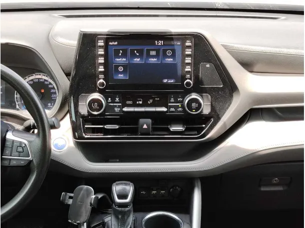 Car image 20