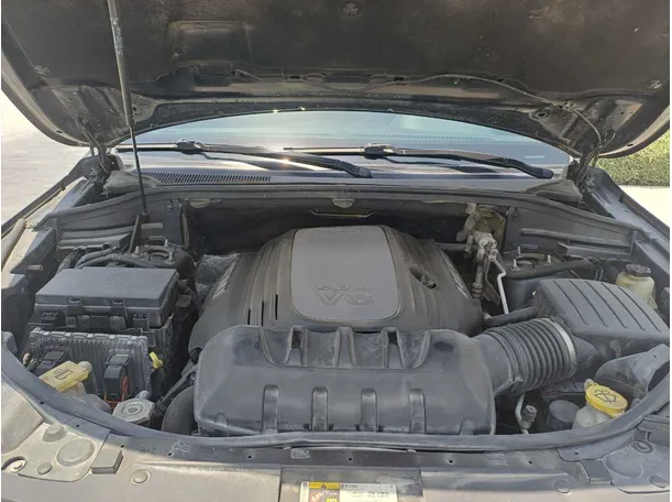 Car image 24