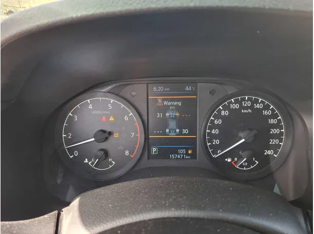 Car image 17