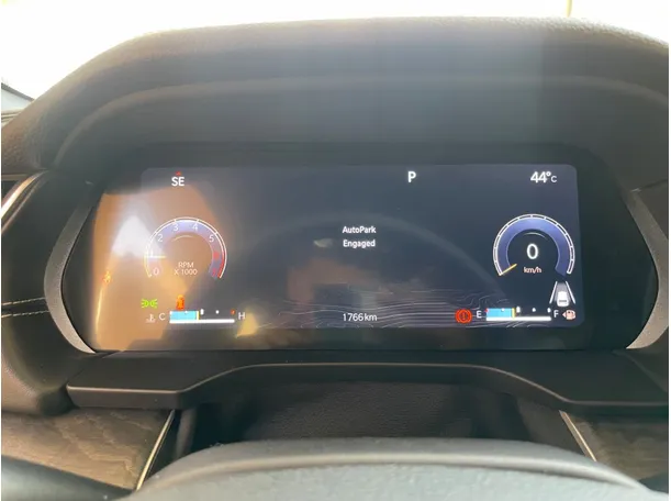 Car image 21