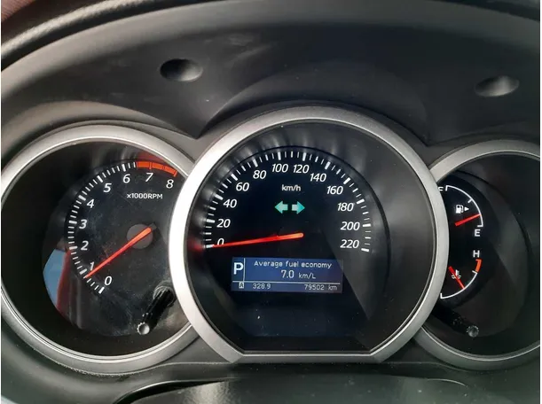 Car image 10