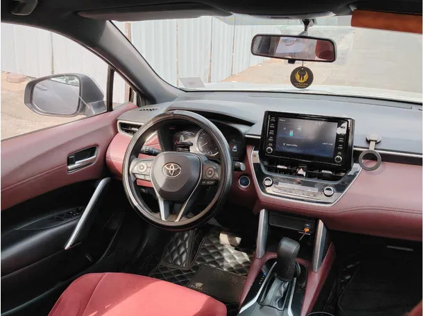 Car image 21
