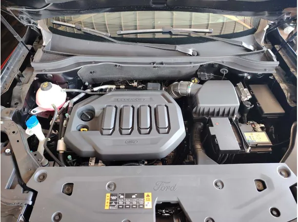 Car image 32