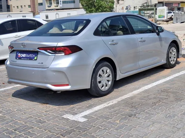 Car image 5