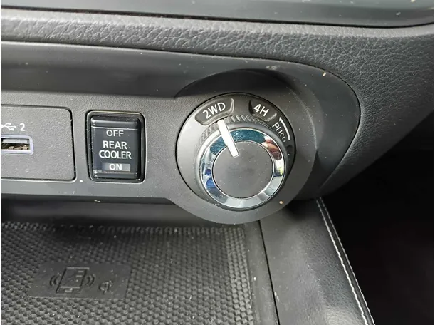 Car image 22