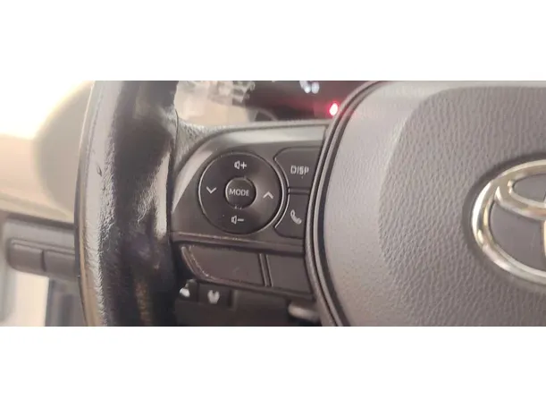 Car image 32