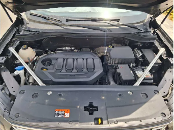 Car image 22