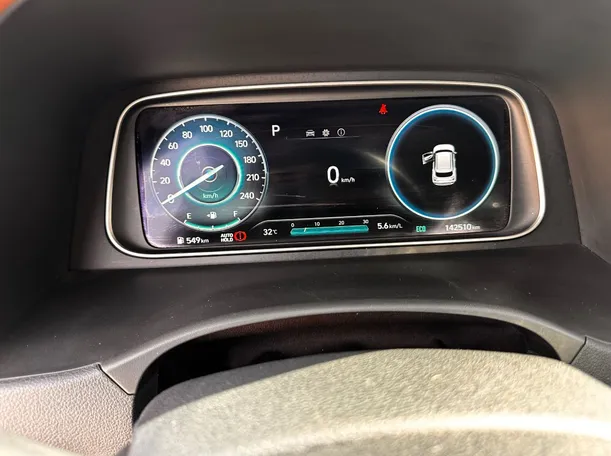 Car image 21