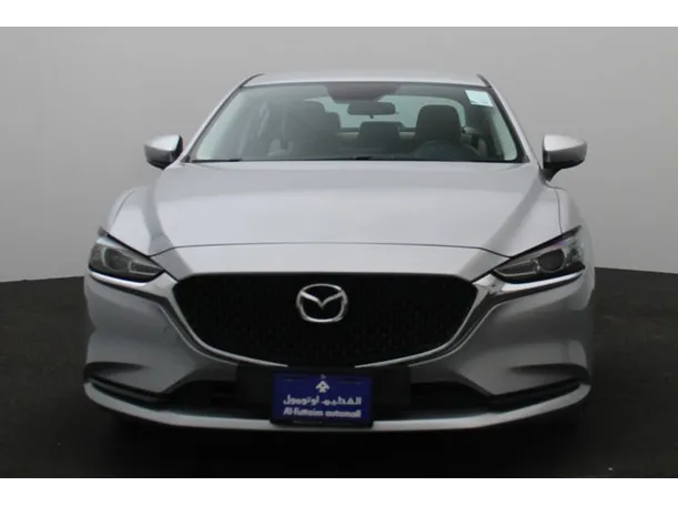 Car image 10