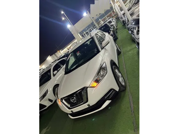 2019 نيسان كيكس في الإمارات