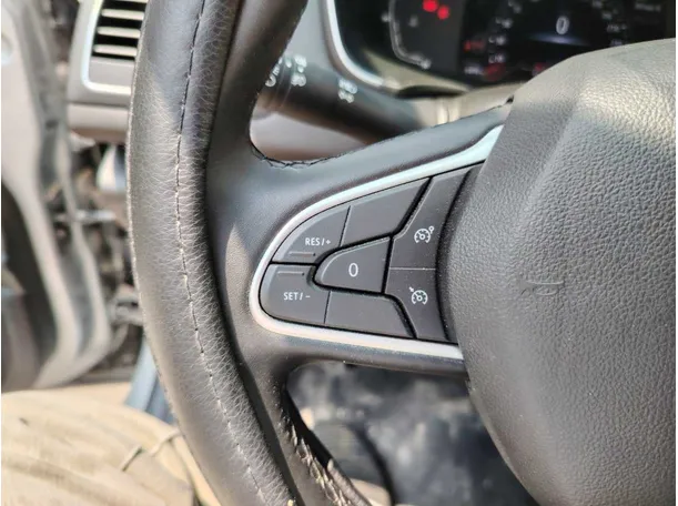 Car image 37