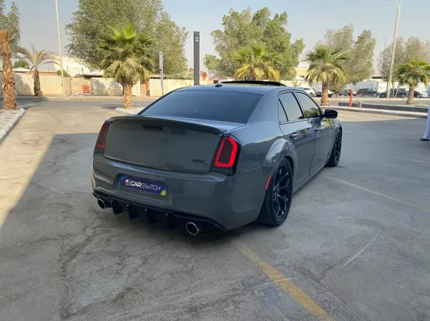 Car image 5