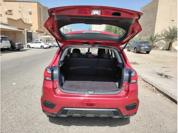 Car image 29