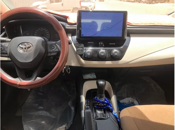 Car image 15