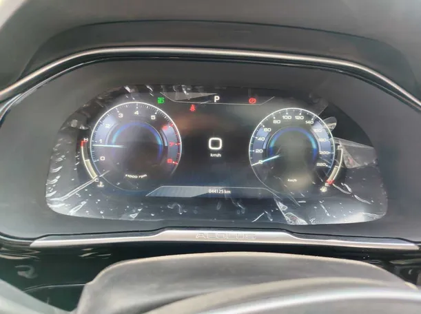 Car image 24