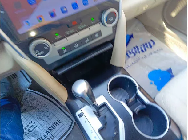 Car image 23