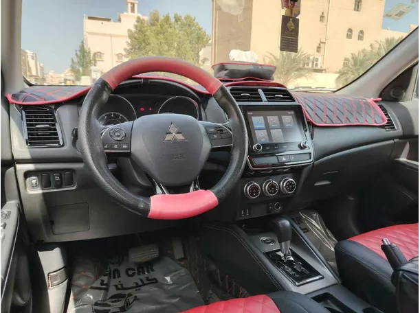 Car image 26