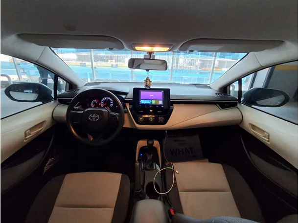 Car image 18