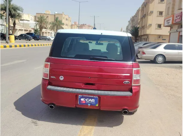 Car image 6