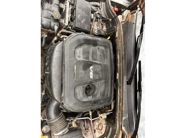 Car image 27