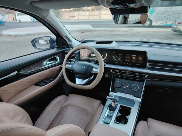 Car image 26
