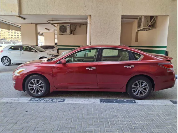 Car image 8
