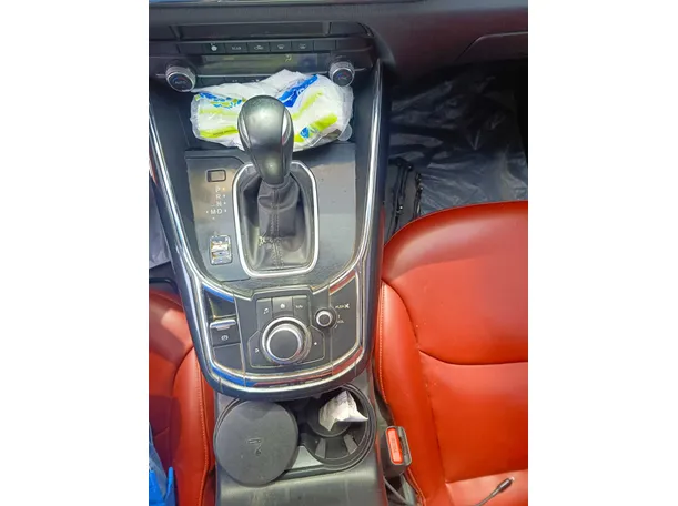 Car image 20