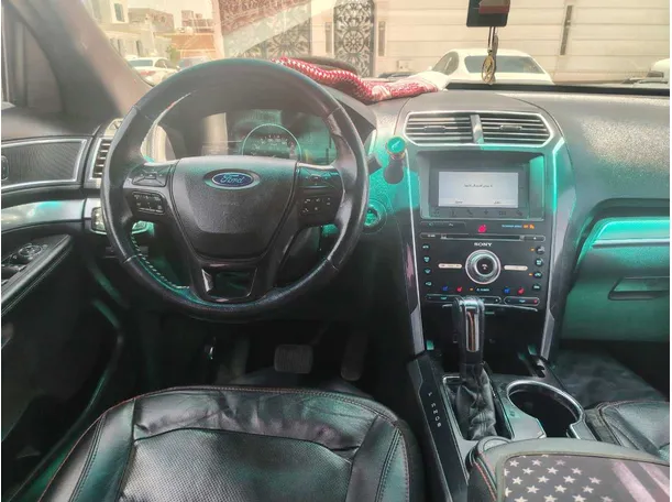Car image 20