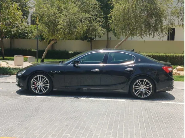 Car image 8