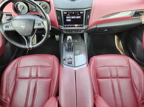 Car image 20