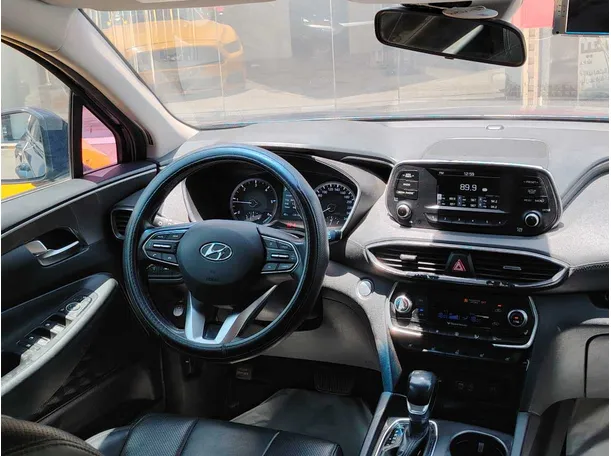 Car image 21