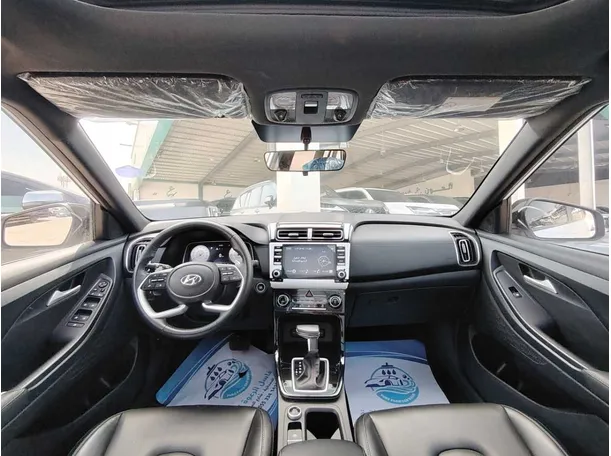 Car image 20