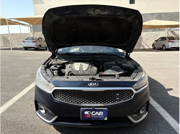 Car image 25