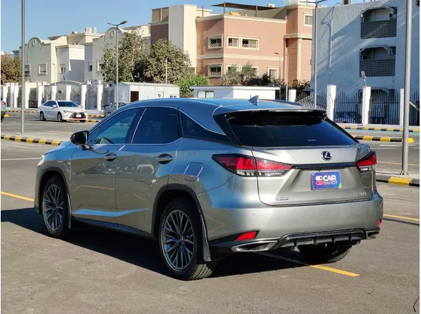 Car image 7