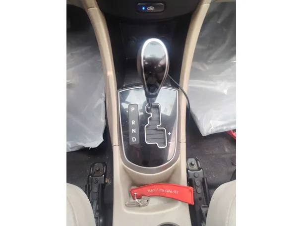 Car image 21