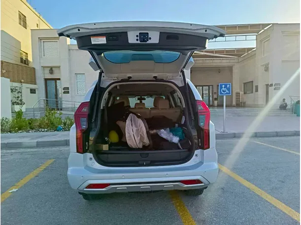 Car image 34