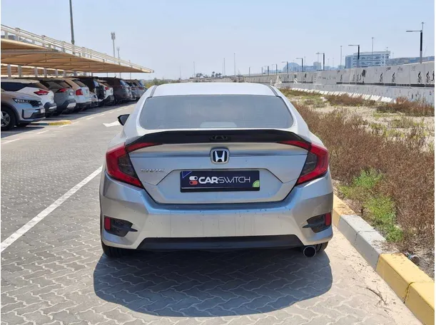 Car image 6