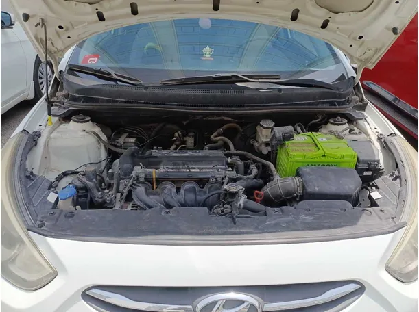 Car image 20
