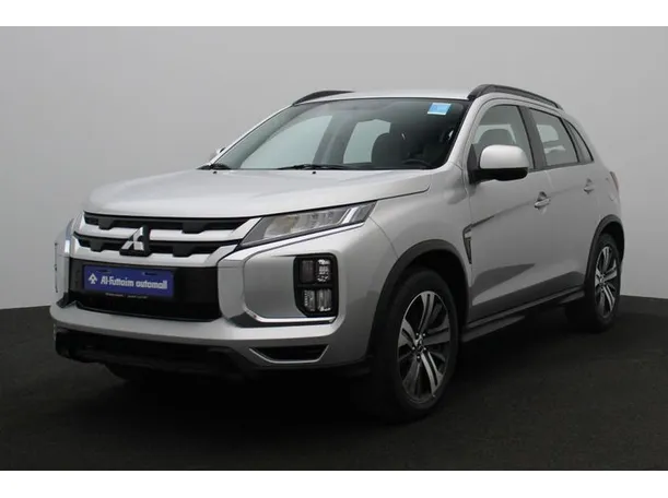 2022 ميتسوبيشي ASX في الإمارات