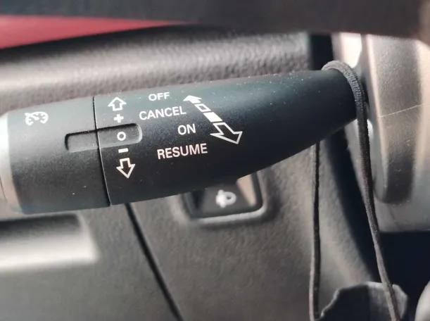 Car image 32