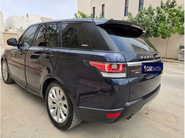 Car image 8