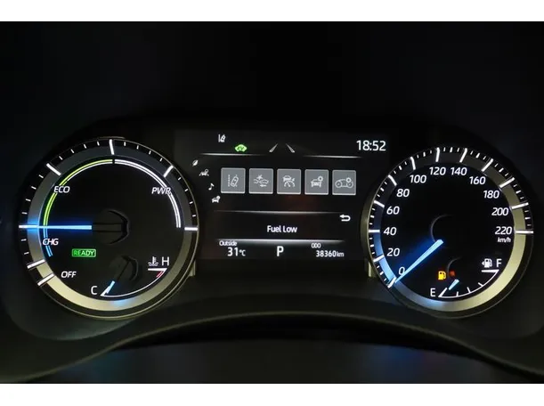 Car image 6