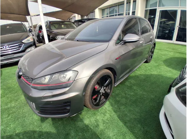2017 Volkswagen Golf in UAE