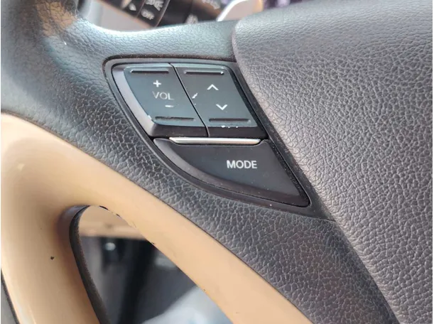 Car image 31