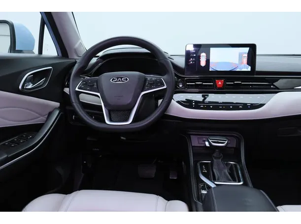 Car image 15