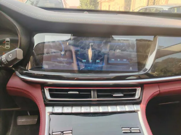 Car image 30
