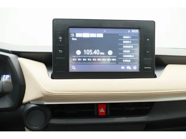 Car image 5