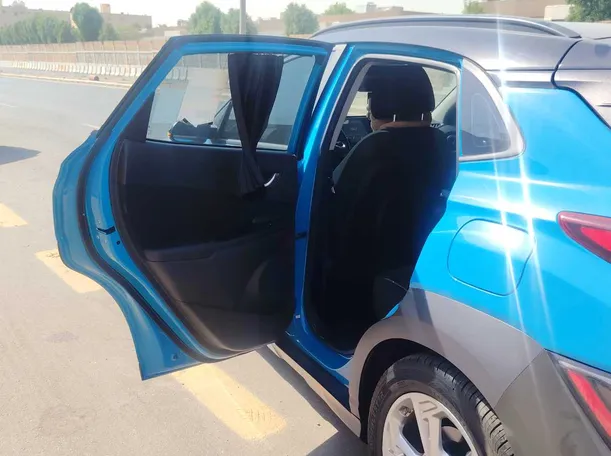 Car image 13