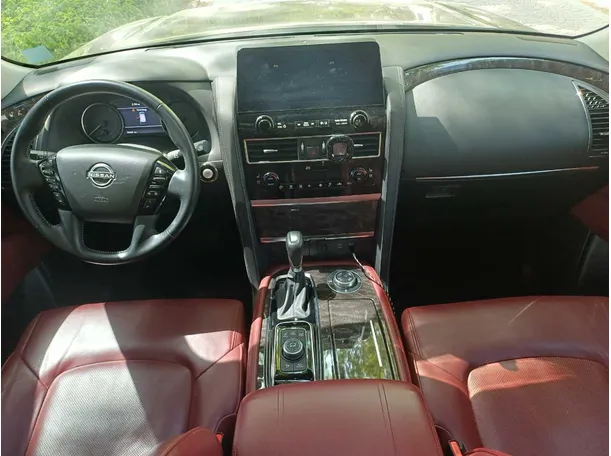 Car image 15